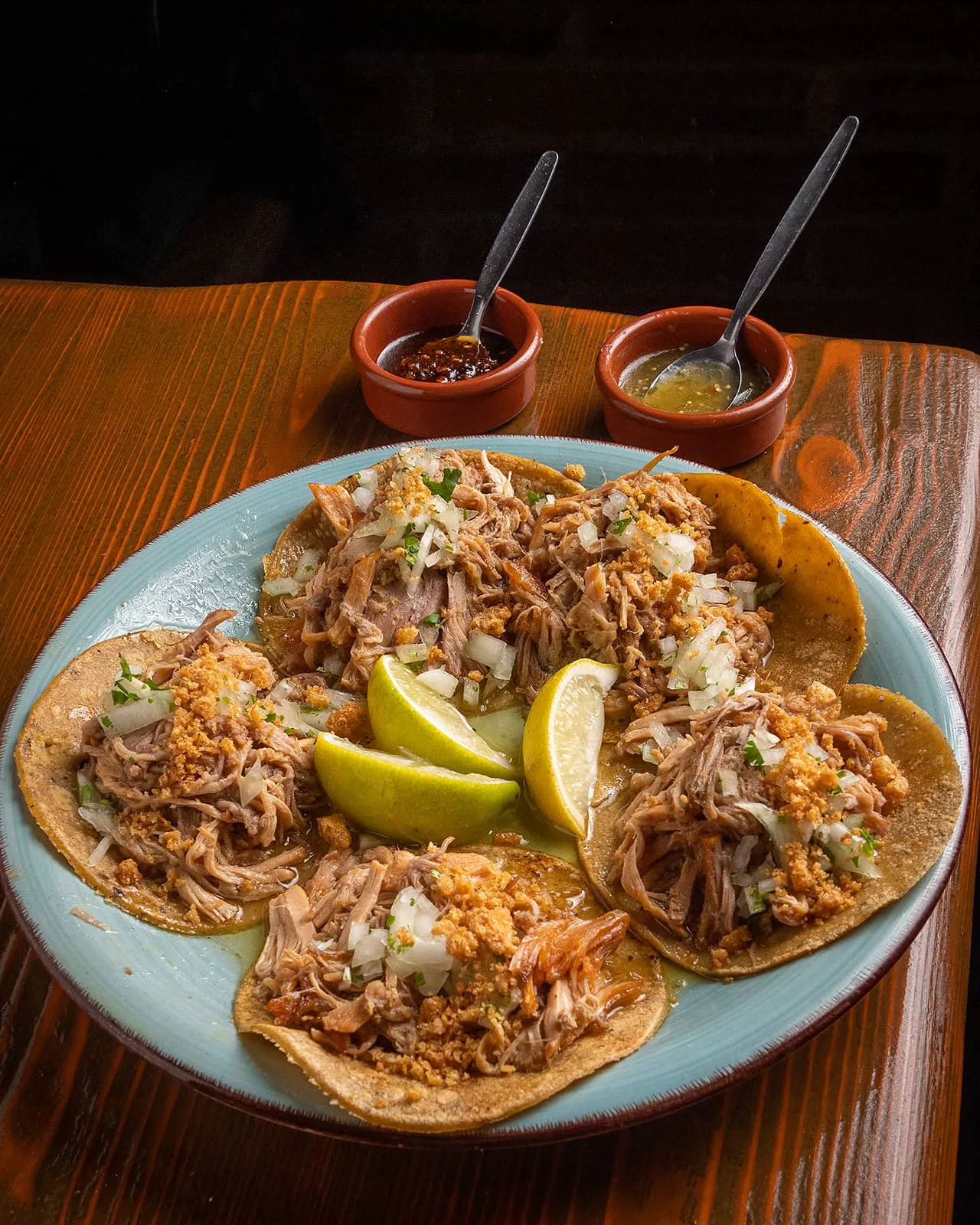 Tacos de Carnitas - Ración de 5 tacos con dos salsas picantes - La Condesa Barcelona